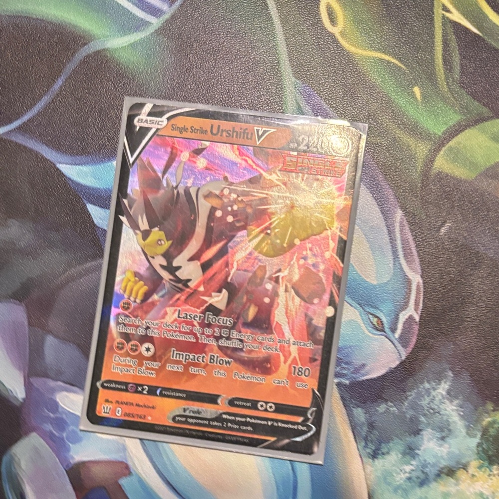 Urshifu V Trading Card - Multicolor
